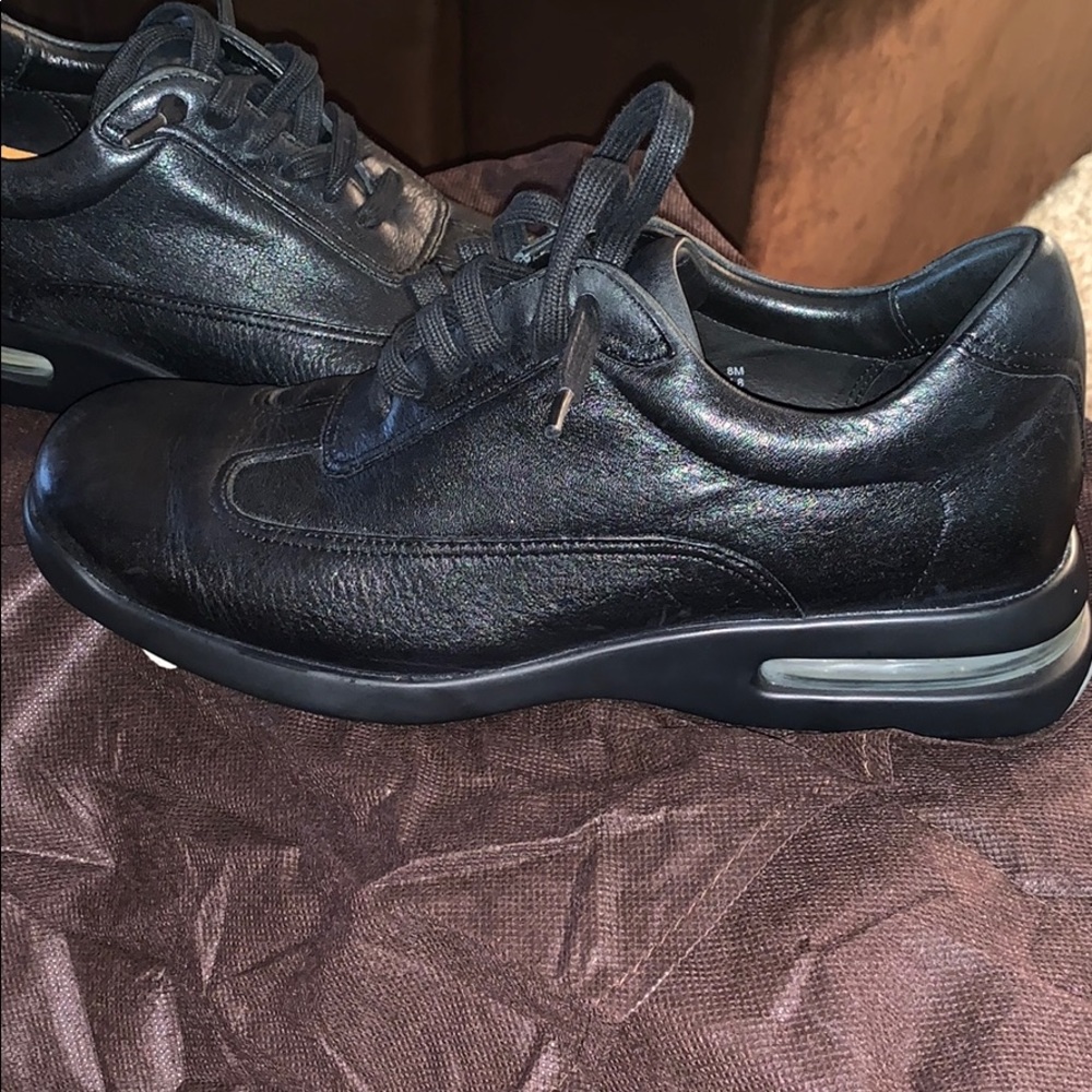 Shoes - Picture 4 of 4
